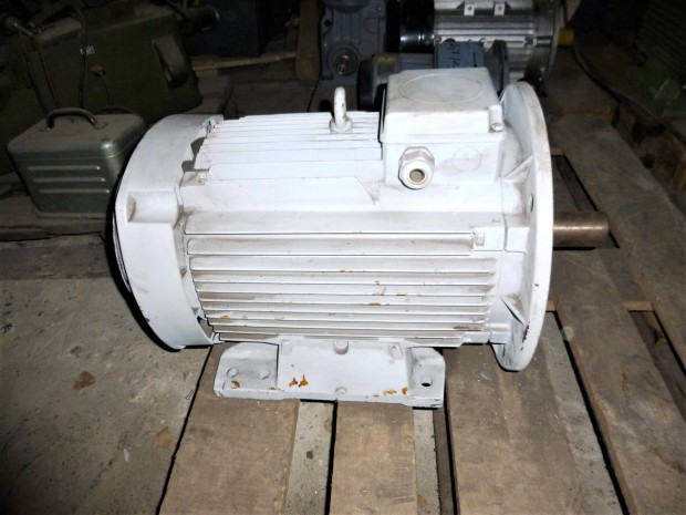 Villanymotor talpas peremes 18,5kw ( 4715)