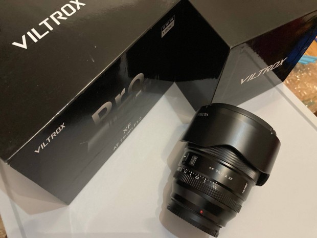 Viltrox 75mm f/1.2 STM Pro (Fujifilm X) garis, elad!