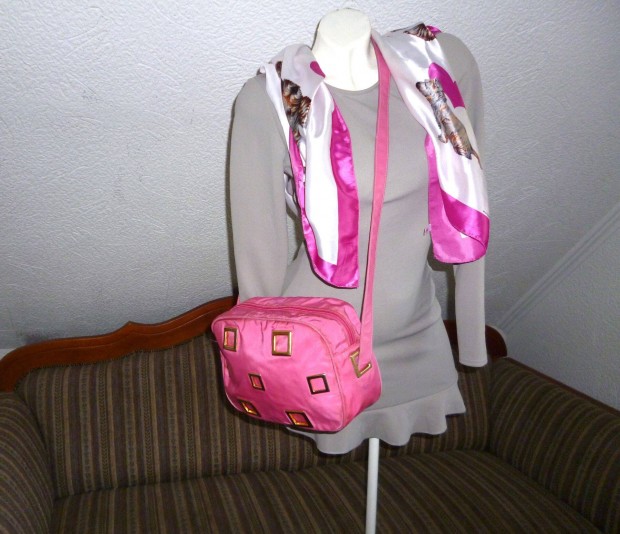 Vintage Prada pink tska