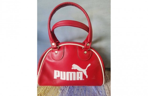 Vintage Puma piros-fehr kis bowling tska