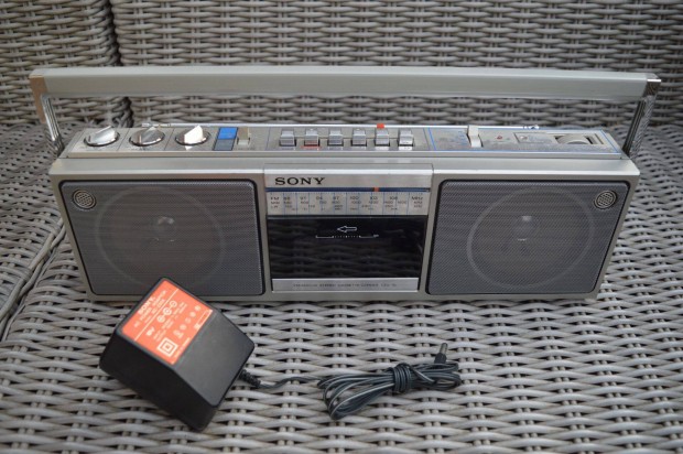 Vintage Sony rádiósmagnó CFS-5L