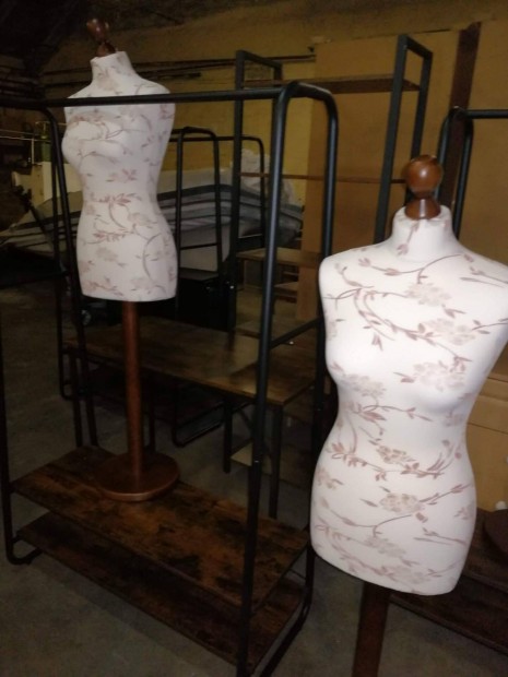 Vintage Vir�gmint�s Szab�bab�k Fa�llv�nnyal �jszer� �llapotban