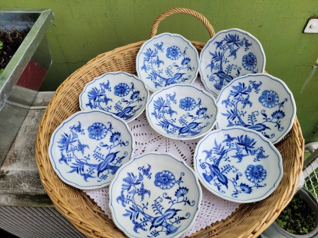 Vintage cseh hagymamints, hullmos szl porceln kis tlak