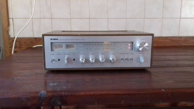 Vintage hifi Yamaha CR-400 rádió erősitő receiver