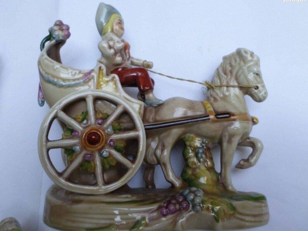 Vintage porceln lovas szobor tbbfle