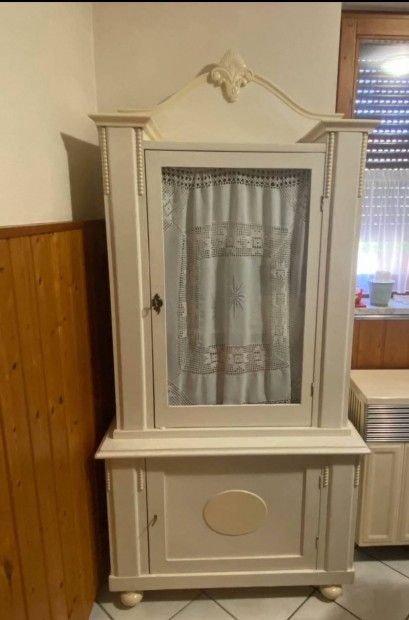 Vintage szekrény
