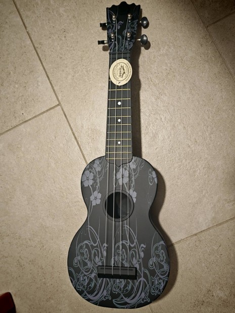 Virgos fekete szoprn ukulele