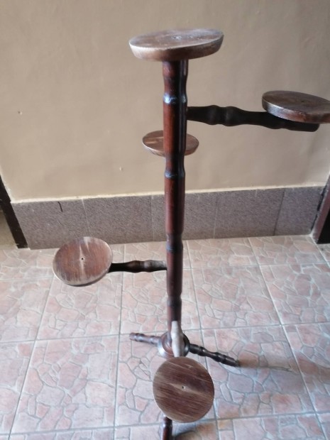Virágtartó eladó