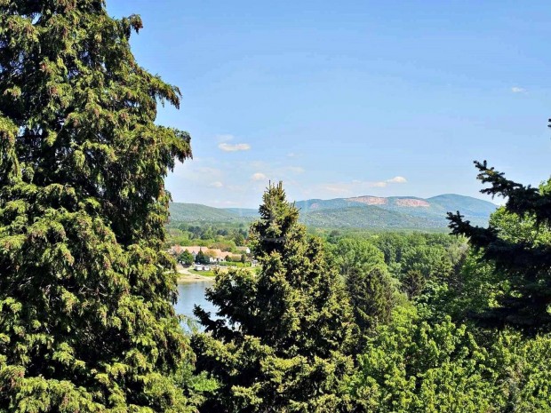 Visegr�d, �d�l�ter�let, Gy�ny�r� �r�kpanor�m�s Telek Elad�!