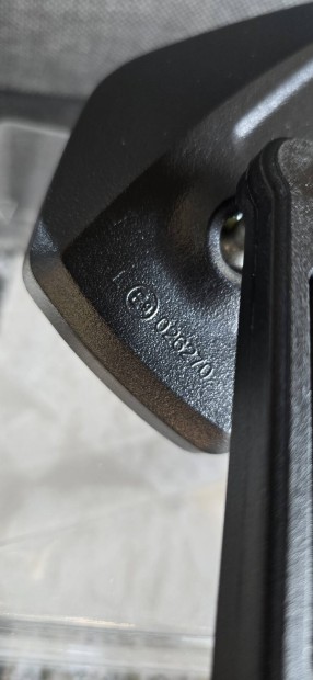 Visszapillant� t�k�r �j elad�