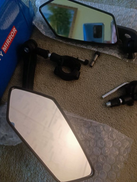 Visza pillant� t�k�r p�rban