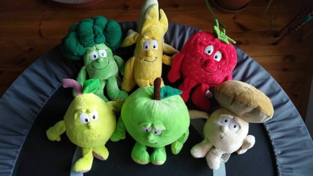 Vitateam plüssök, 3 db, banán, eper, gomba