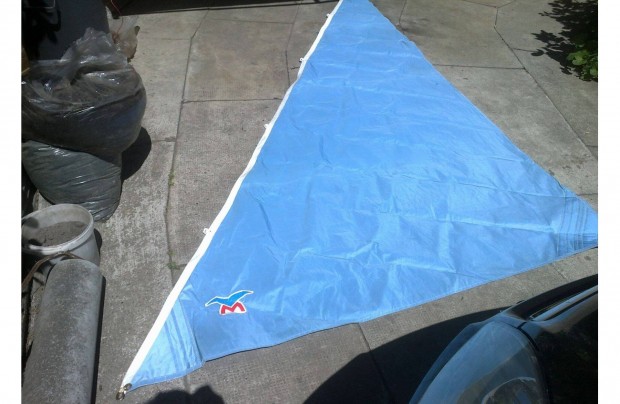 Vitorl�s haj�hoz vitorla