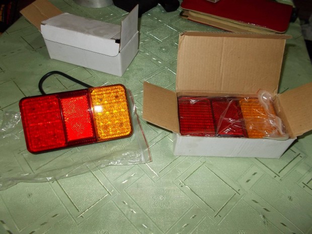 Vizll LED hts lmpa 12V Teheraut vagy utnfut (j dobozban)