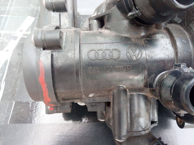 Vízpumpa 06L 121 111 P VW 2.0 TFSI használt