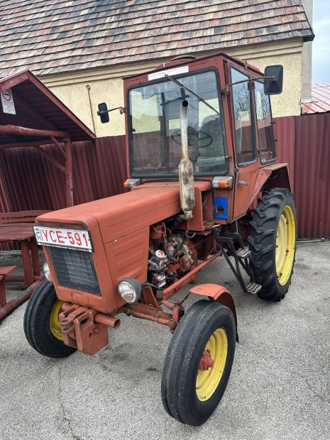 Vladimirec T25 traktor
