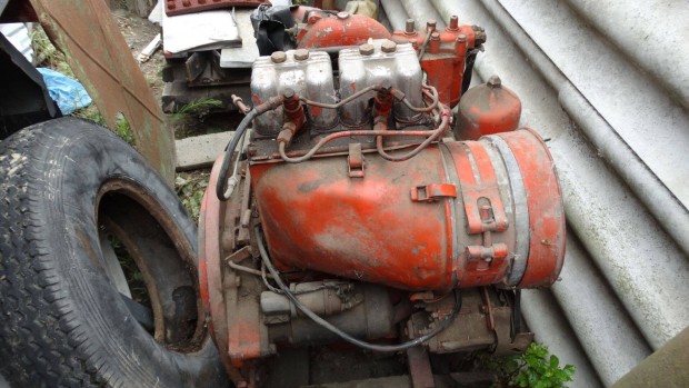 Vlagyimirec t25 t30 motor