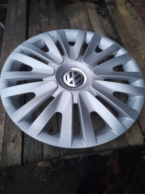 Vokswagen  gy�ri 15" d�szt�rcsa  �j �llapotban             