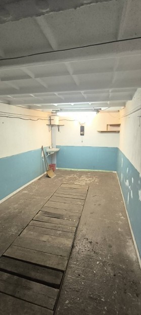 Vol�n telepen gar�zs kiad�! 