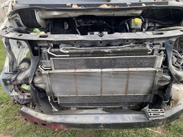 Volkseagen Transporter T5 2.5 pdtdi homlokfal
