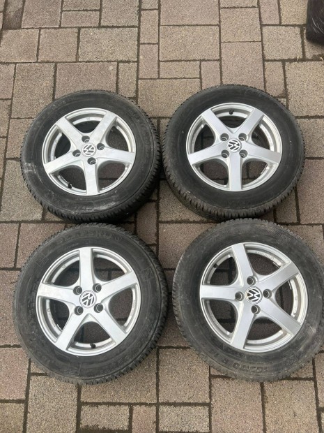 Volkswagen 14" 4x100 ET35 alufelni tli gumiabronccsal szerelve