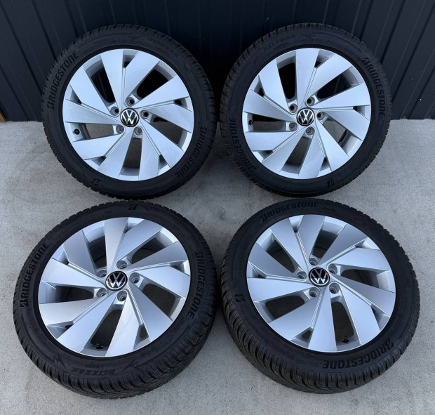 Volkswagen 17 téli szett Belmont alufelni dot24 Bridgestone VW Golf