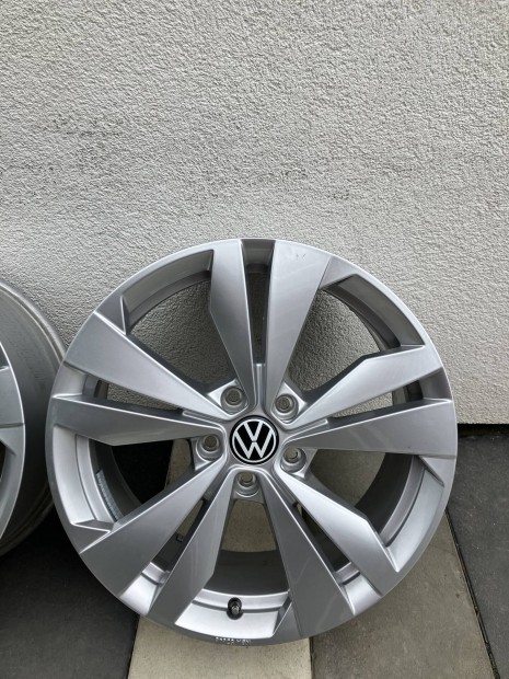 Volkswagen 18 colos új felni Golf Touran Passat ID3 Skoda Seat
