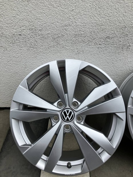 Volkswagen 18 colos �j felni Golf Touran Passat ID3 Skoda Seat