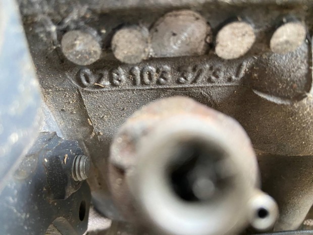 Volkswagen 1.9 diesel hengerfej 028103373j