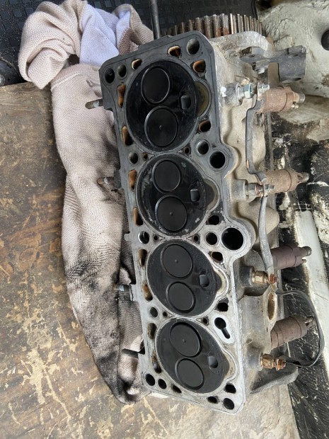 Volkswagen 1.9 diesel hengerfej 028103373j