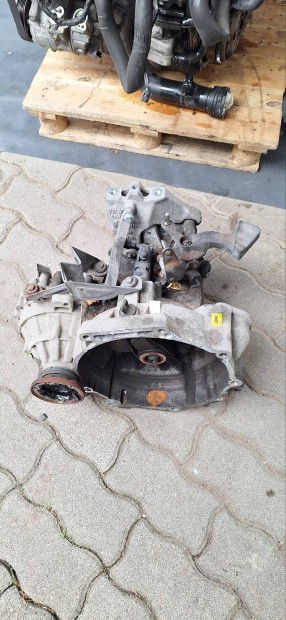 Volkswagen 1.9 pdtdi manuális Gqq váltó