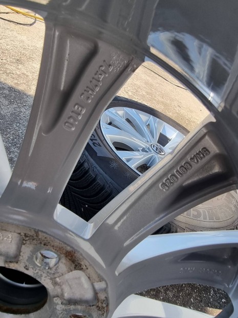 Volkswagen 5x112es 17"-os alufelni szett