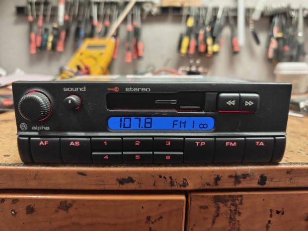 Volkswagen Alpha IV gy�ri kazett�s aut�r�di�