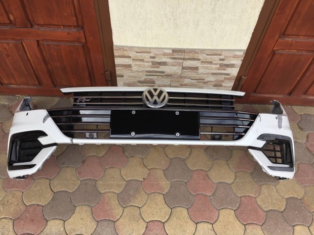 Volkswagen Arteon R-line els� l�kh�r�t�