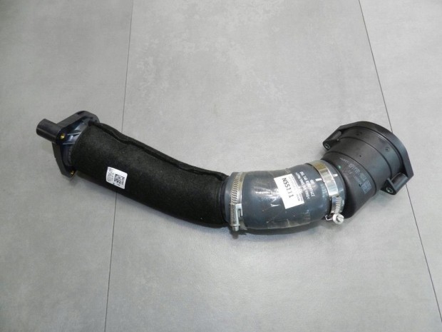 Volkswagen Arteon, Passat B8 intercooler cső 05L145828D