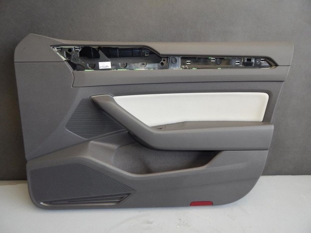 Volkswagen Arteon jobb első ajtókárpit 3G8867012
