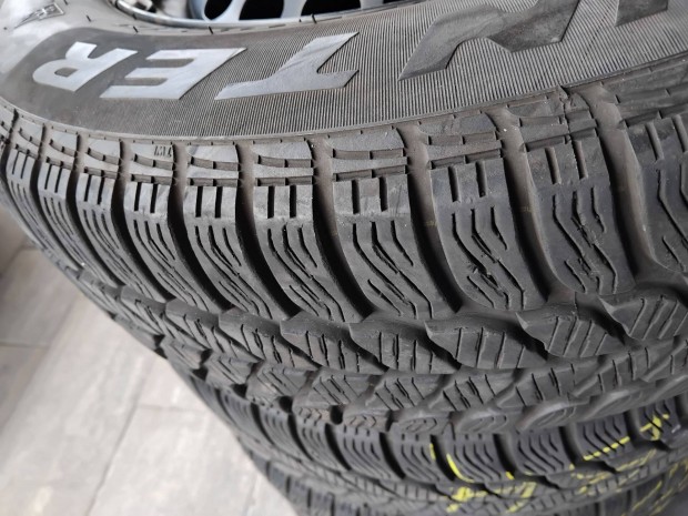 Volkswagen/Audi 15" felni 195/65R15 Prielli Tli gumikkal