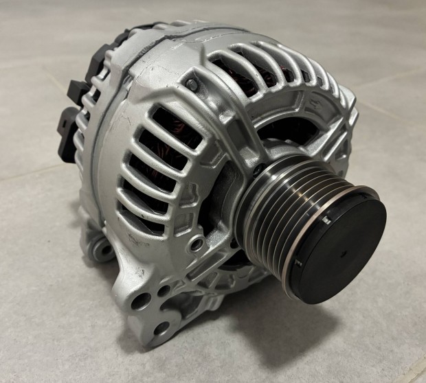 Volkswagen,Audi,Seat,Skoda feljtott Bosch genertor 140A 