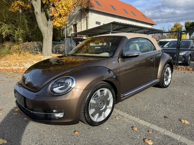 Volkswagen Beetle Cabrio 2.0TDi 70'S Edition!Li...