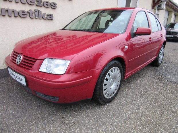 Volkswagen Bora 1.6 Comfortline Digitklima. ABS !