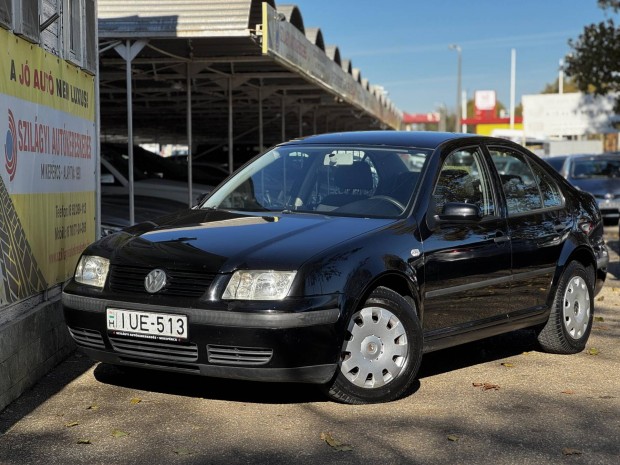 Volkswagen Bora 1.6 Comfortline ITT s Most AKC...