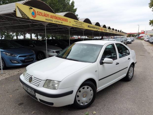 Volkswagen Bora 1.6 Comfortline Klima/Vezetett...