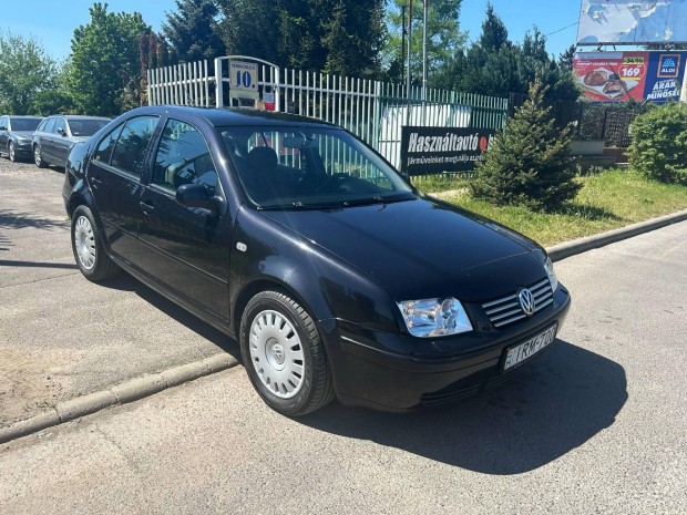Volkswagen Bora 1.6 Highline Gyári Állapot+1 TU...