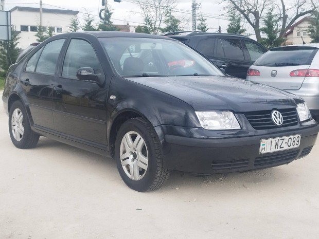 Volkswagen Bora 1.6 Highline Magyarországi! 211...