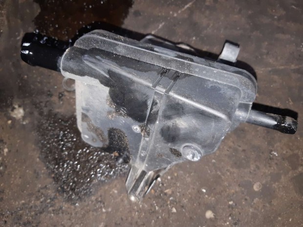 Volkswagen Bora 98-05 Szerv� Olaj Tart�ly