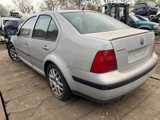 Volkswagen Bora (1999) 1.6i AKL Alkatr�szek #M3822