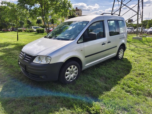 Volkswagen Caddy 1.4 Life Xtra 7 személyes