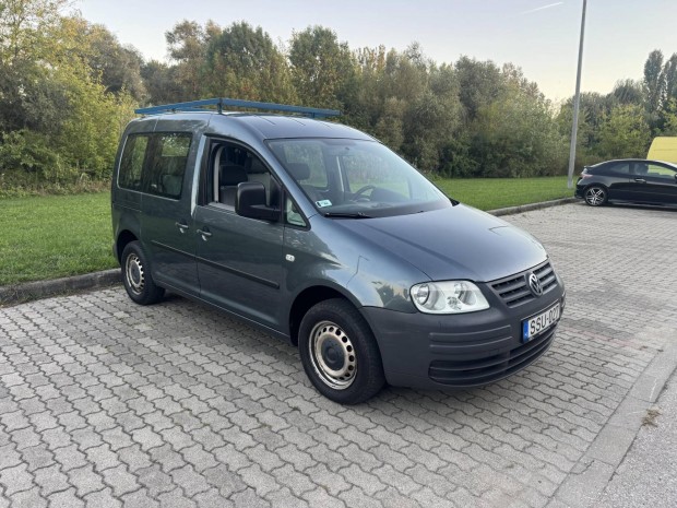 Volkswagen Caddy 1.6 Life Xtra Color Concept