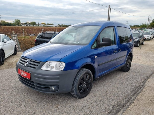 Volkswagen Caddy 1.6 Maxi Life Garancival 7sze...
