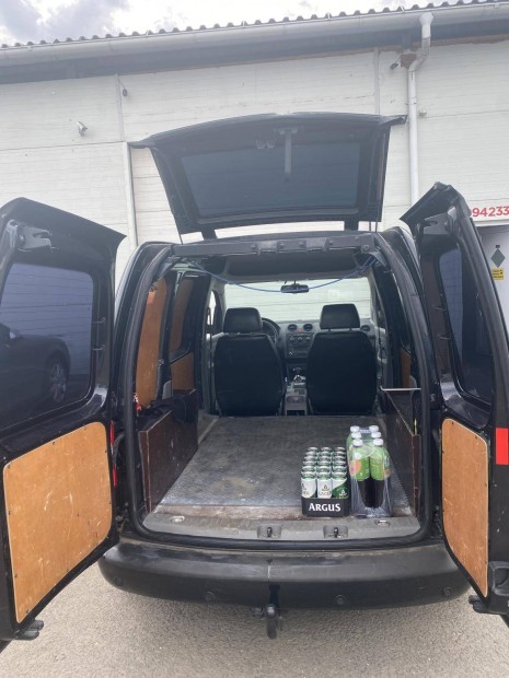 Volkswagen Caddy 1.9 PD TDI DSG Zsirafszllito...
